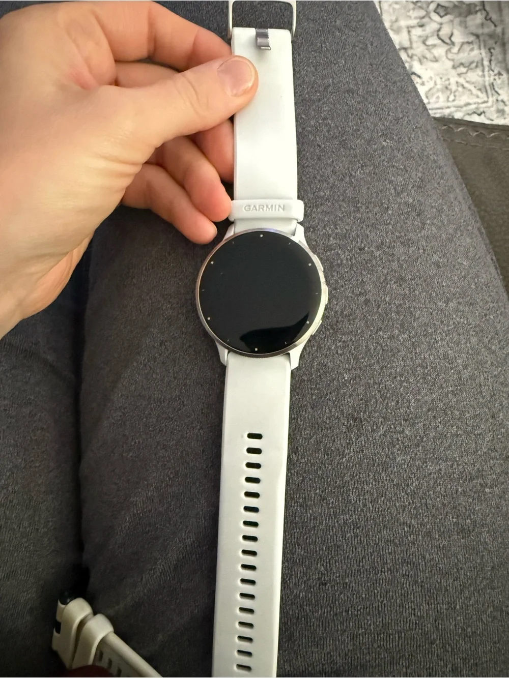 garmin Venu 3 Silver Case White Band GPS Smartwatch